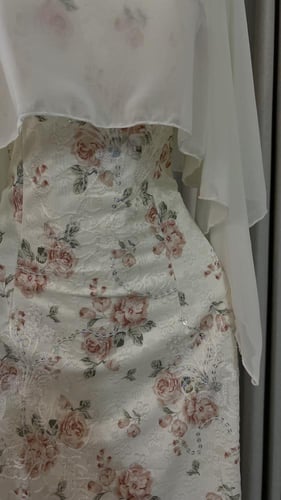 فستان فيروز