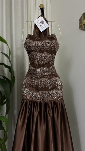 فستان نوال متوفر بـــ3 الوان