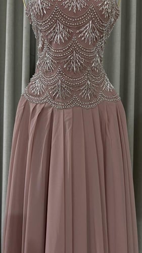 فستان ابتسام