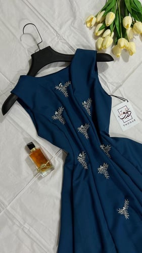 فستان شهد متوفر بـــ5 الوان