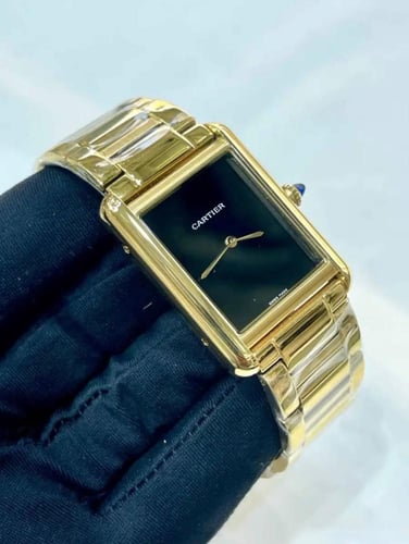 ساعة كارتير تانك رجالية أخضر