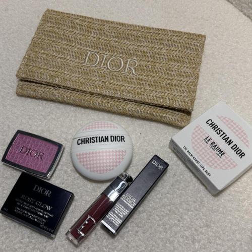 شنطة وميكب ديور