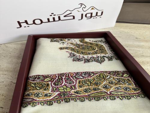شال سوبر باشمينا تطريز يدوي B5 مقاس 58