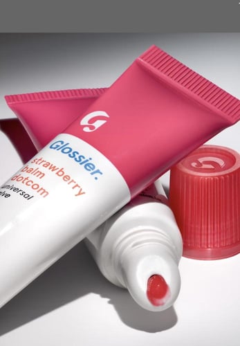 Glossier Strawberry Balm Dotcom
