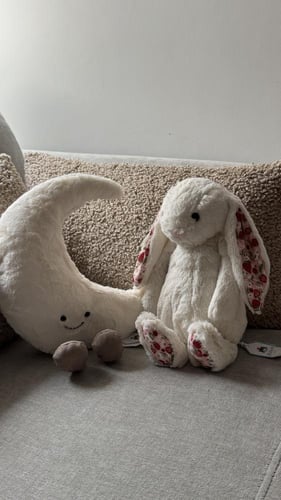 JellyCat blossom Cream Bunny (Berry)