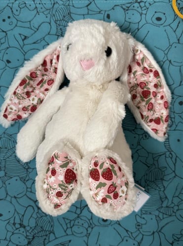 JellyCat blossom Cream Bunny (Berry)