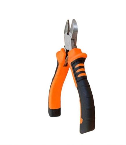 قطاعة عود صغيرة