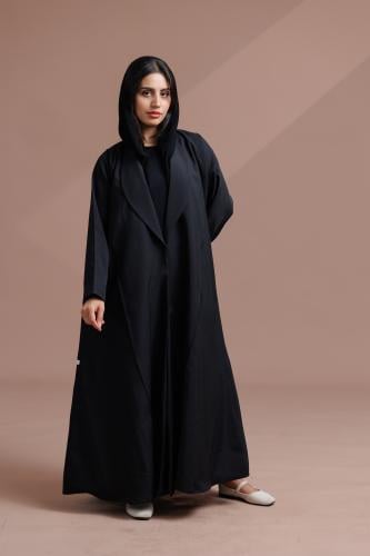 A019 - عباية كلوش رسمية بقماش كريب واقف.