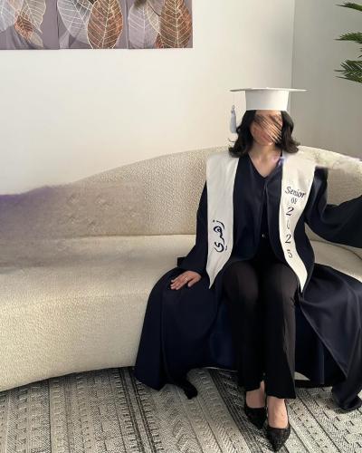 روب تخرج 2025 اسود وسكري