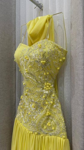 فستان سهرة ليموني