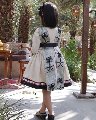 فستان يوم تأسسنا