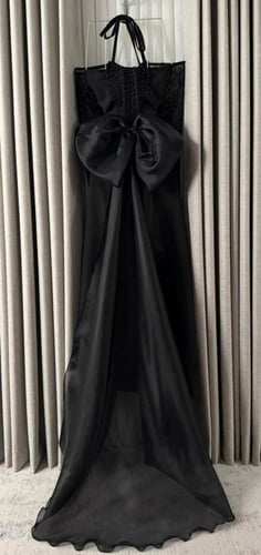 فستان سهرة أسود طويل