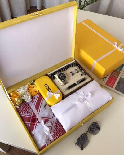 طقم رجالي فاخر