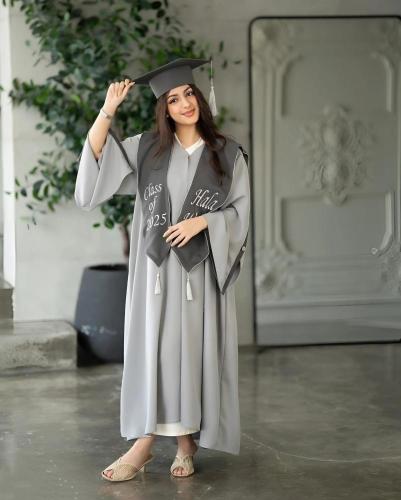 عباية تخرج لون رصاصي