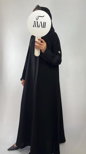 عبايه كريب ملكي وتفته مخططه من الخلف نصف كلوش