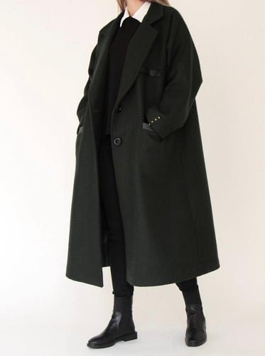 جاكيت رسمي شتوي باللون الأسود