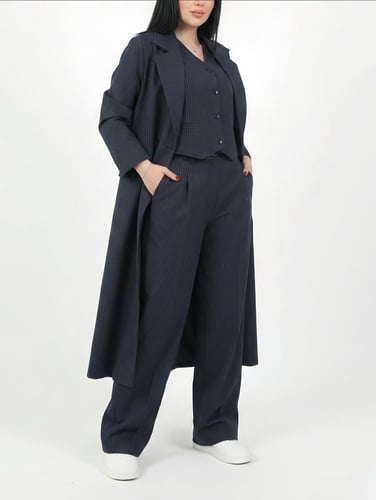 بدلة رسمية تمنحك حضور راق يليق بالمكان