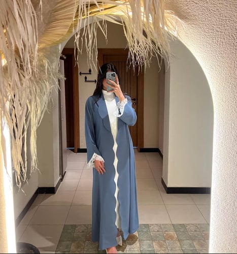 عباية بلون يفتح القلب وتجمع بين النعومة والرقي لكل...