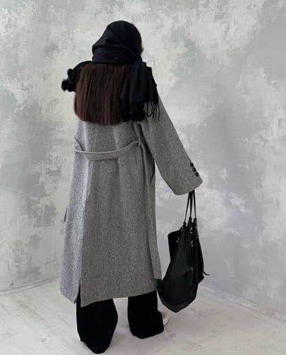 جاكيت شتوي باللون الرمادي