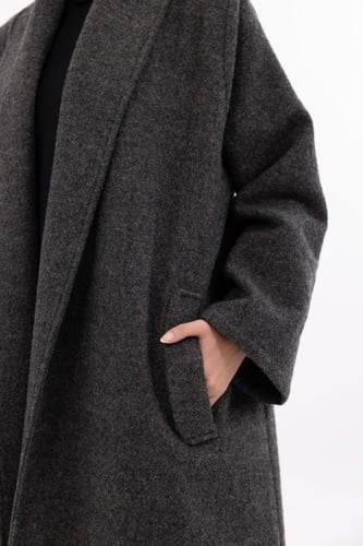 عباية شتوية بقصة بليزر