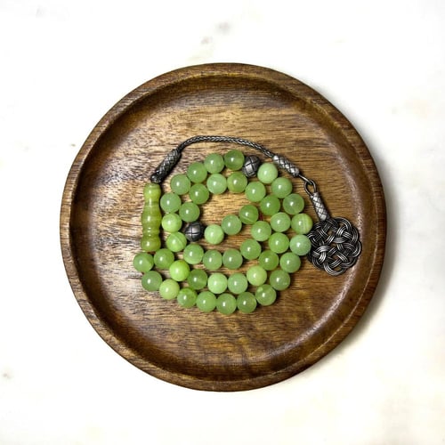 مسباح حجر اخضر