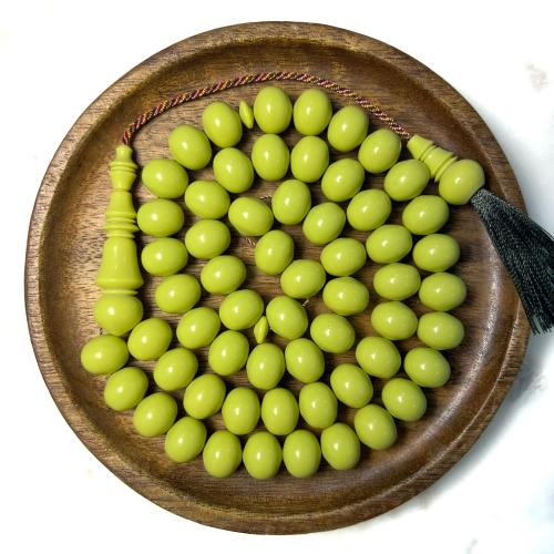 مسباح بكالايت فستقي