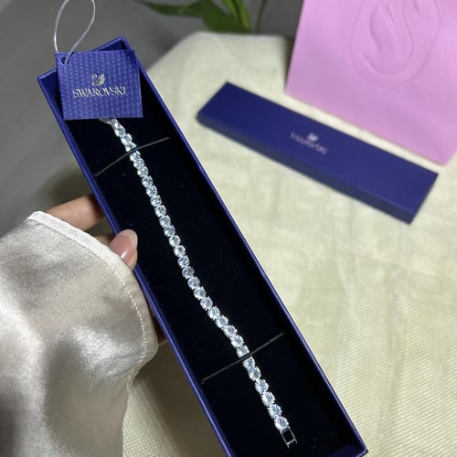 اسوارة التنس سوارفيسكي