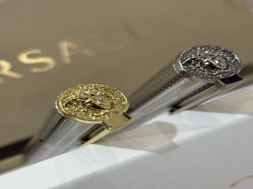 اقلام فرزاتشي