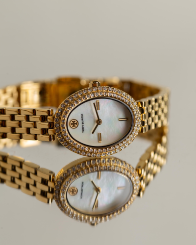 ساعة توري بورش بيضاوي كرستالات