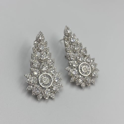 حلق تصميم ألماس