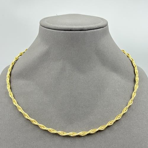 عقد تصميم ايطالي