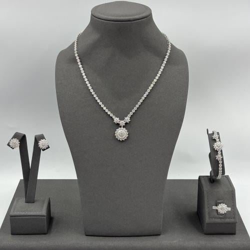 طقم تصميم ألماس