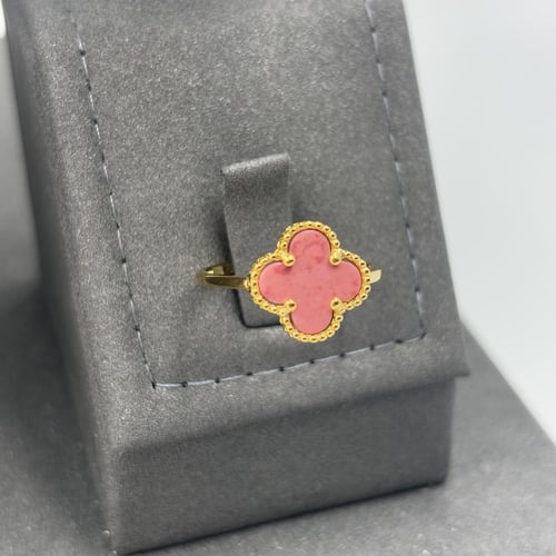 طقم فان كليف 5 وردات *صدف وردي*