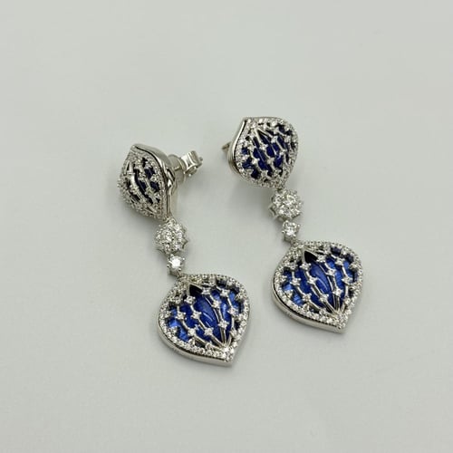 حلق الياقوت.