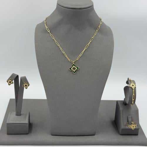 طقم روبرتو كوين