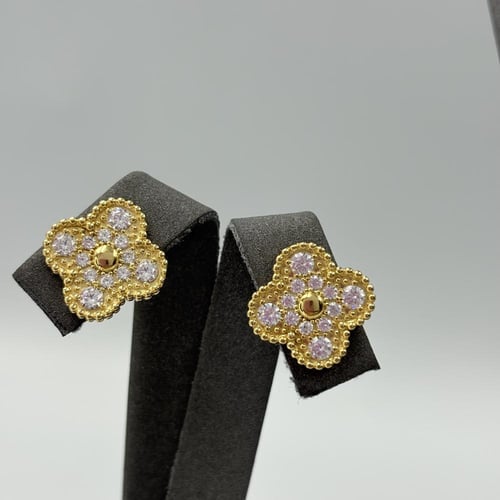 طقم فان كليف