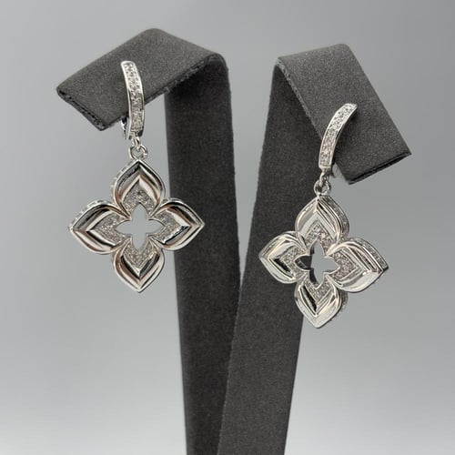 نصف طقم روبرتو كوين