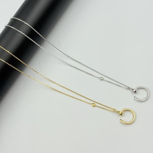 عقد كارتييه دبل فيس