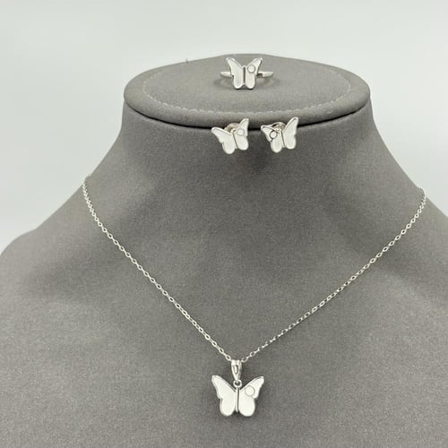 نصف طقم فراشة أبيض