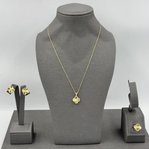 نصف طقم فان كليف وردة كبيرة