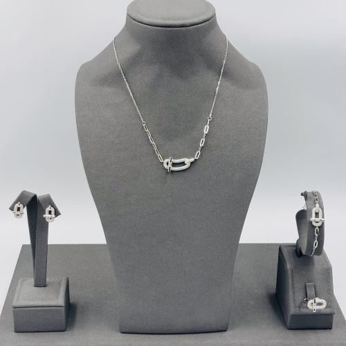 طقم هرمز فضي