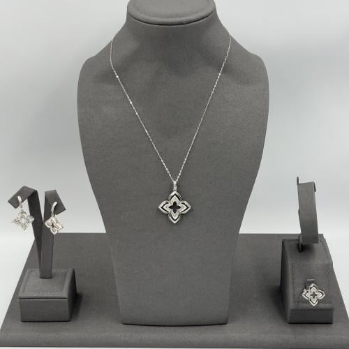 نصف طقم روبرتو كوين