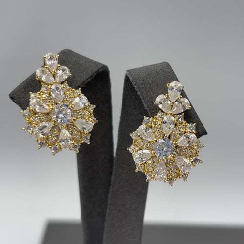 نصف طقم ذهبي