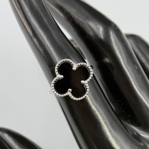 طقم فان كليف