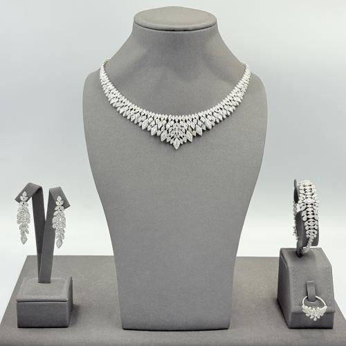 طقم تصميم ألماس