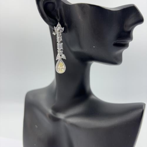 حلق تصميم ألماس