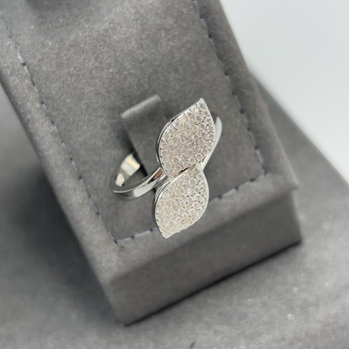 طقم باسكال بروني ناعم فضي