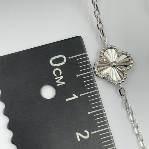 سوارة فان كليف