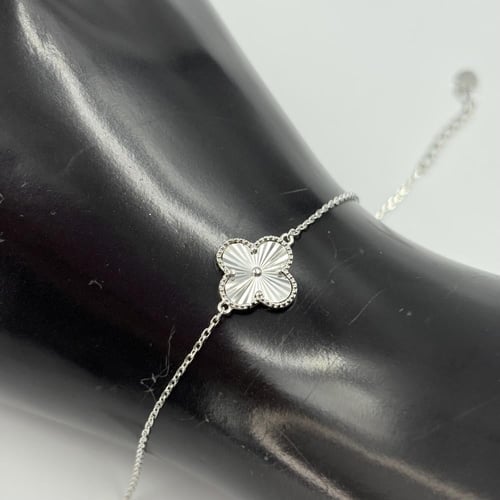 سوارة فان كليف