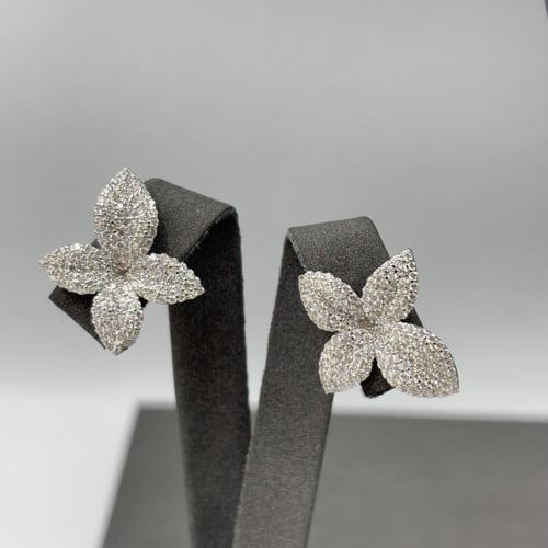 طقم باسكال بروني